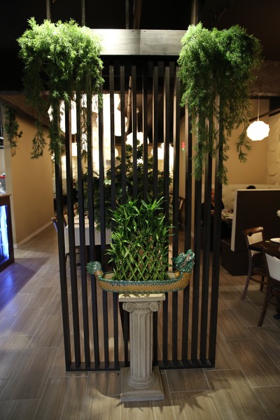 Asian Palace fusion restaurant dining room — photo 11
