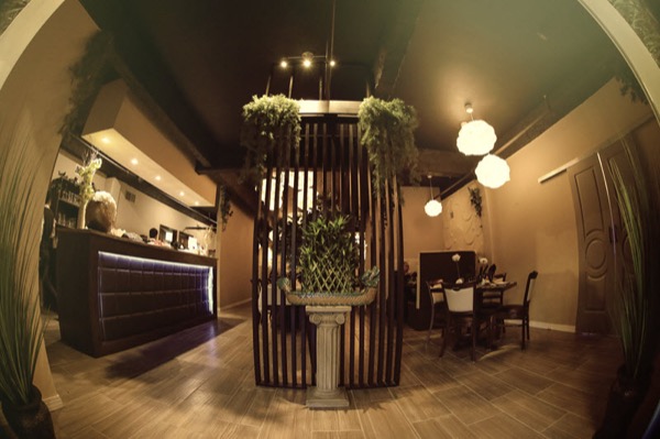 Asian Palace fusion restaurant dining room — photo 5